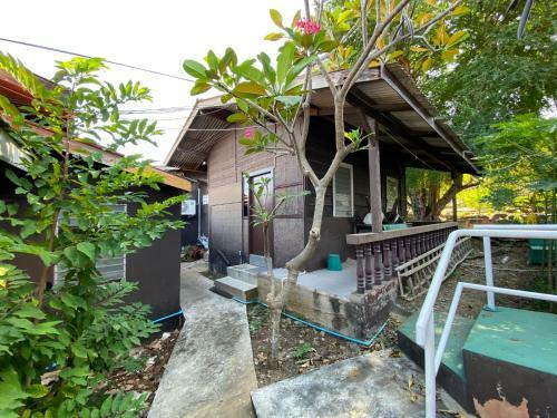 Hotel Tiewpai Park Resort At Koh Si Chang
