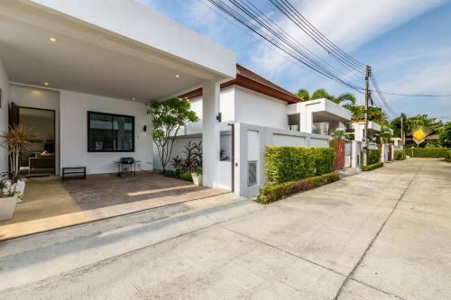 Perfect 3br Pool Villa By Intira Villas