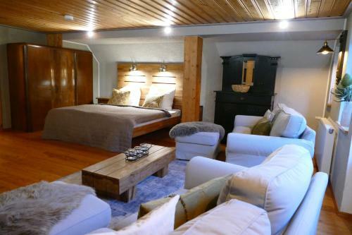 Hostal Caf� & Pension Goldbachm�hle