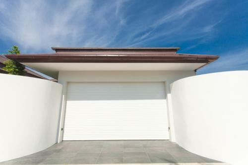 Spacious 4 Bedrooms Private Pool Villa In Phuket