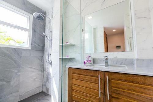 Villa Phuket Private Holiday Rental 3 Bedrooms