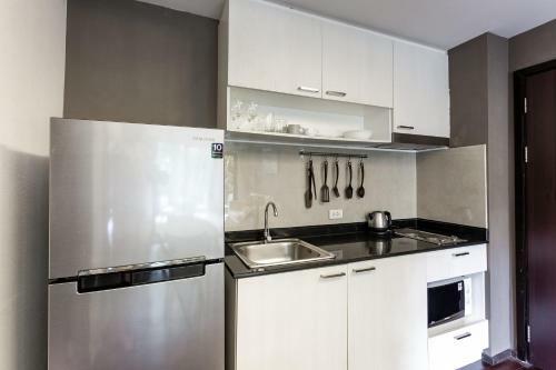Apartments At The Title By Lofty