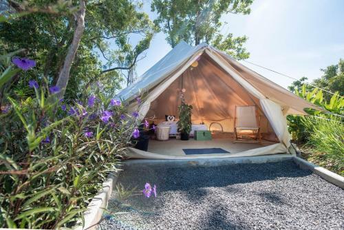 Roost Glamping - Sha Certified