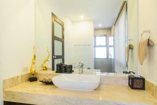 Villa The Nai Harn Luxury Collection X Gsg