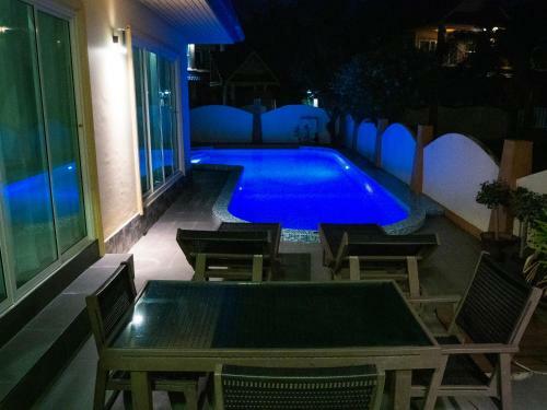 Villa Tanya, 3 Bed With Private Pool And Jacuzzi