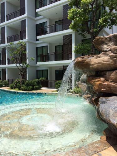 The Title West Wing Lovely Studio Apartment