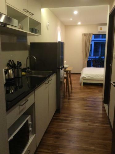 The Title West Wing Lovely Studio Apartment