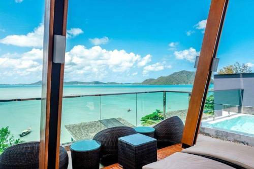 Villa Eva Beach X Goldstar