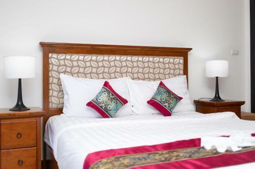 Apartamento Nai Harn Beach Condominium