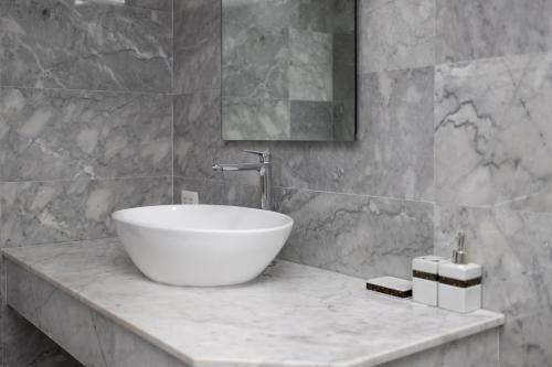 Apartamento Nai Harn Beach Condominium