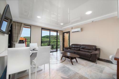 Apartamento Nai Harn Beach Condominium