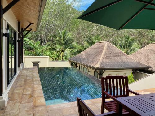 Cocktail Palm Villa