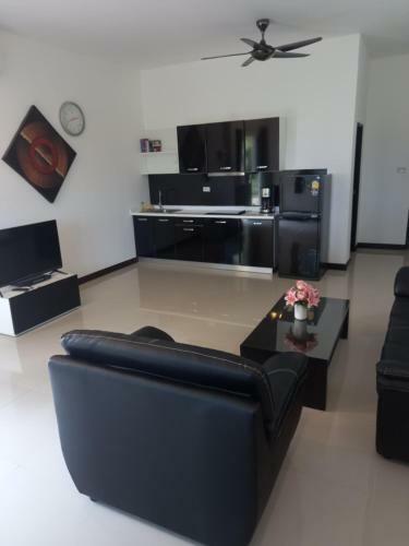 Paradizo Seaview Apartments Rawai