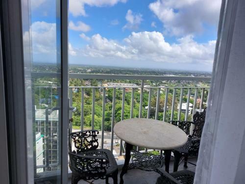 Hotel Juan Tagaytay Staycation Smdc