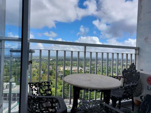 Apartamento Smdc Wind Tagaytay Hosted By Juan