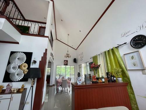 Cozy, Private House