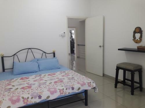 Tampoi Homestay