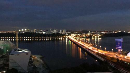 Jb City Ciq Shopping Mall Apartment