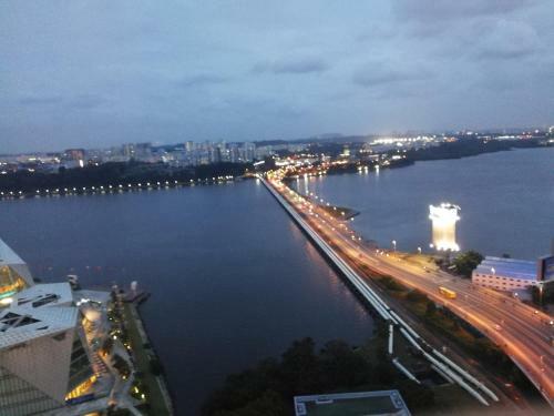 Jb City Ciq Shopping Mall Apartment