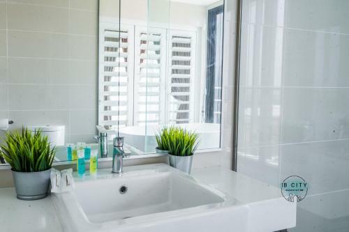 Apartamento Mid Valley Southkey Mosaic @ Uha