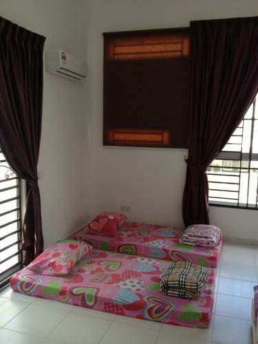 Comfort Holiday Home @ Bukit Indah