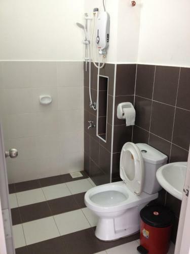 Comfort Holiday Home @ Bukit Indah