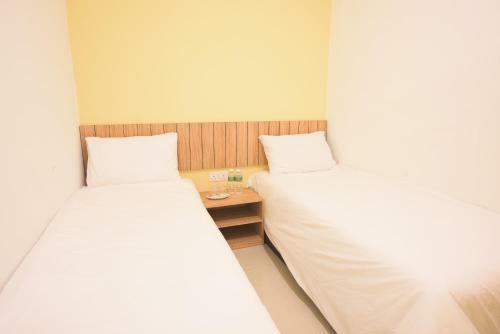 Hostal Ltl Guesthouse