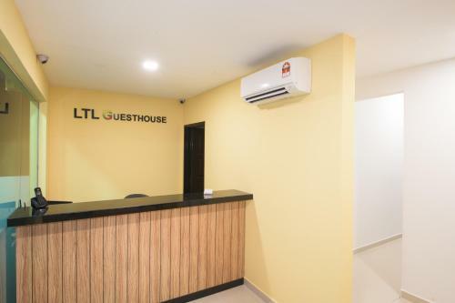 Hostal Ltl Guesthouse
