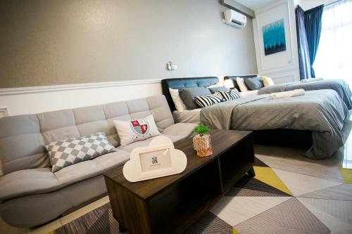 Apartamento White Minimalist Studio @ Twin Galaxy Residences
