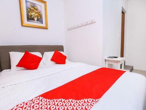 Hotel Oyo 89772 Roselyn Inn