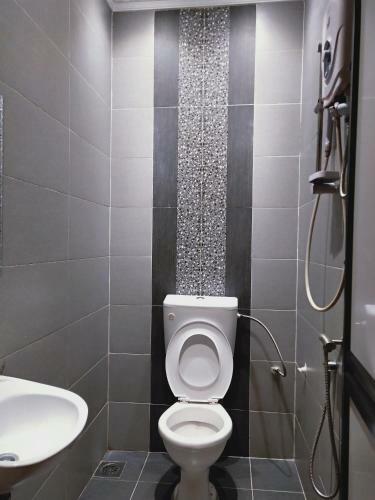 Hotel Ghazrins Garuda Jb