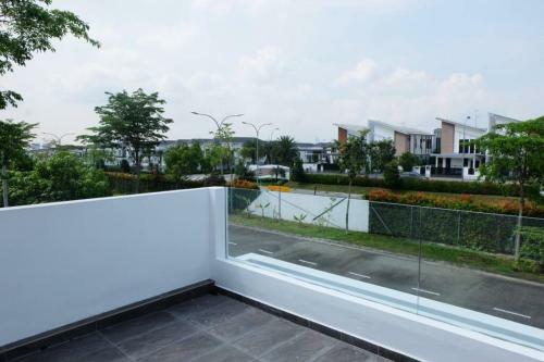 {hidden Gem} Abode@tropika Stylish Designer's Home