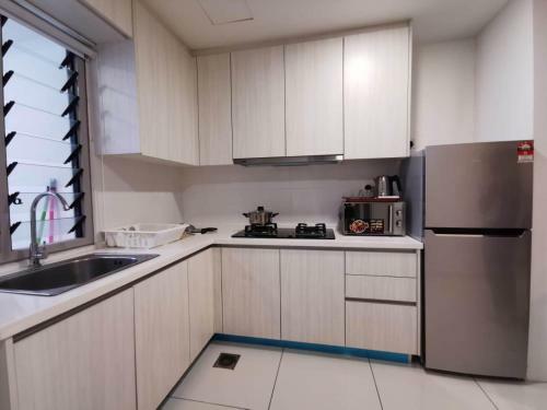Oyo Home 90400 One Tebrau Homestay