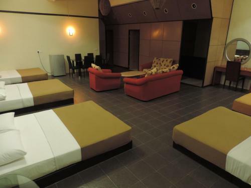 Golden Leaf Hotel Danga Bay