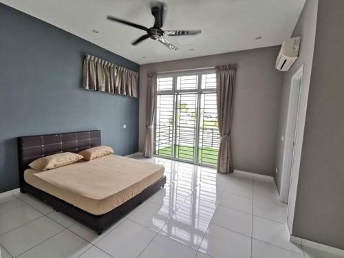 Villa Exotic Homestay-corner 2-storey Park View Bukit Indah