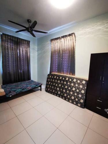 Villa Exotic Homestay-corner 2-storey Park View Bukit Indah
