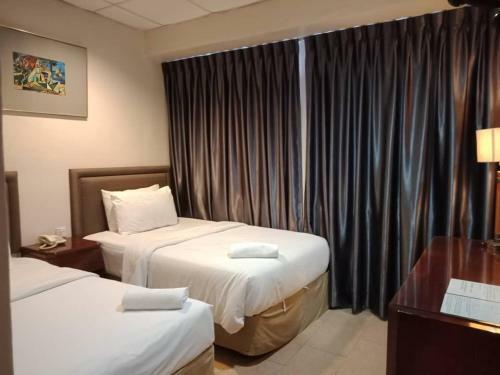 Golden Court Hotel - Sri Pelangi