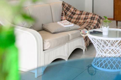 Apartamento Tiffany At Mount Austin - Netflix - Ikea - Toppen - Jusco