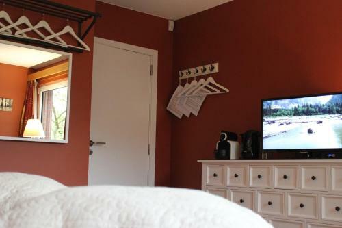 Green Hill Apartment