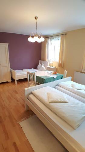 Hostal Pension Arkadenhof