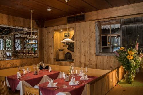 Hostal Dorfgasthof Adler