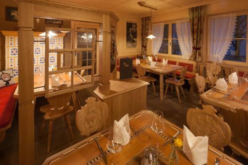 Hostal Dorfgasthof Adler