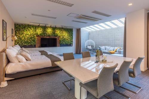Bijou Suites Ai Premium
