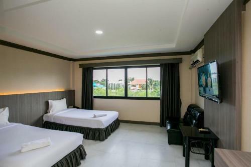 Srisupan Grand Royal Hotel