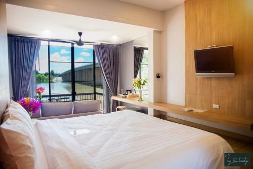 Bed & Breakfast Home By The Bridge - Sha
