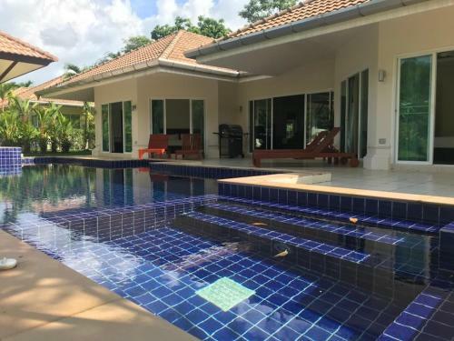 Private Pool Villa In Loch Palm Golf