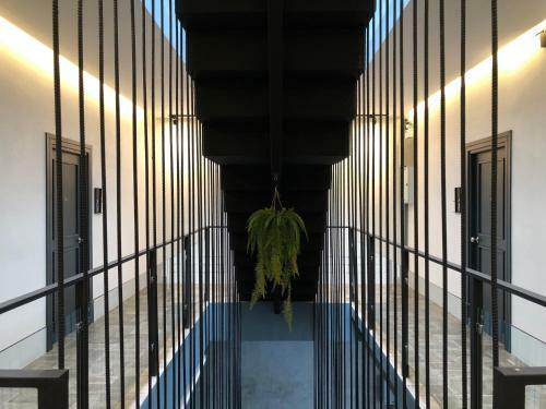 Bed & Breakfast Goodnight Poshtel + Free Netflix