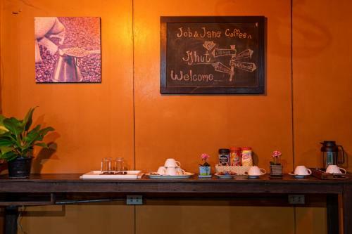 Jj Hut Hotel