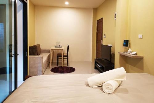 Hotel The Middle Town Sha
