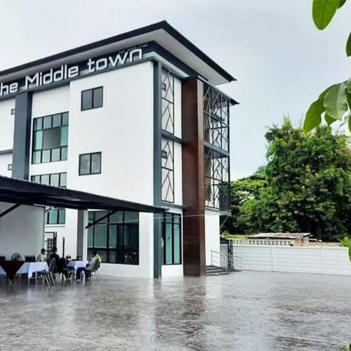 Hotel The Middle Town Sha